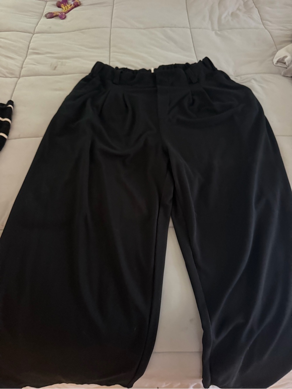 HALARA Black Wide-Leg Relaxed Pants